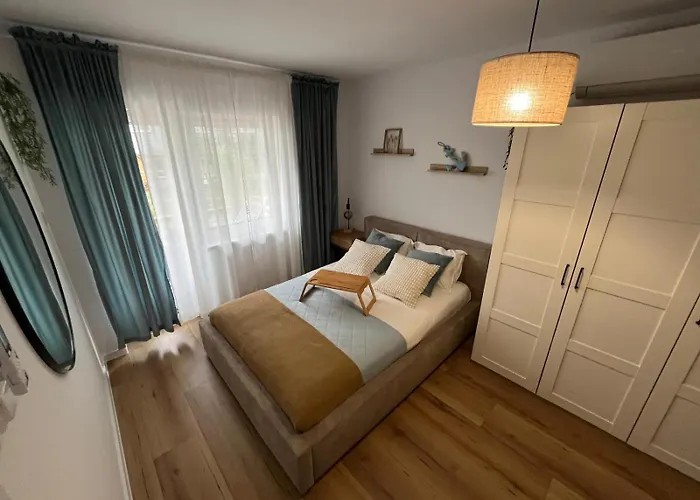 Leniwa Debina 아파트 *